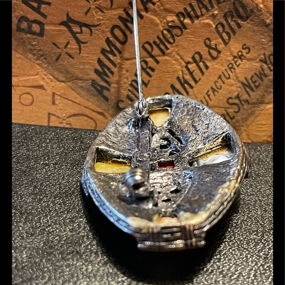 Celtic / Scottish Style Stone Brooch 🌺 Tau Miracle brooch - Picture 4 of 16